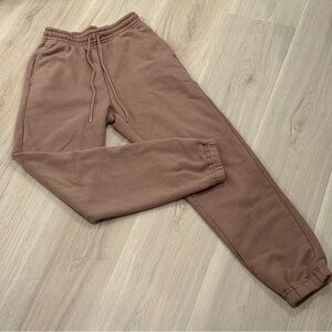 Uniqlo Women’s Tan Drawstring Jogger Sweatpants
